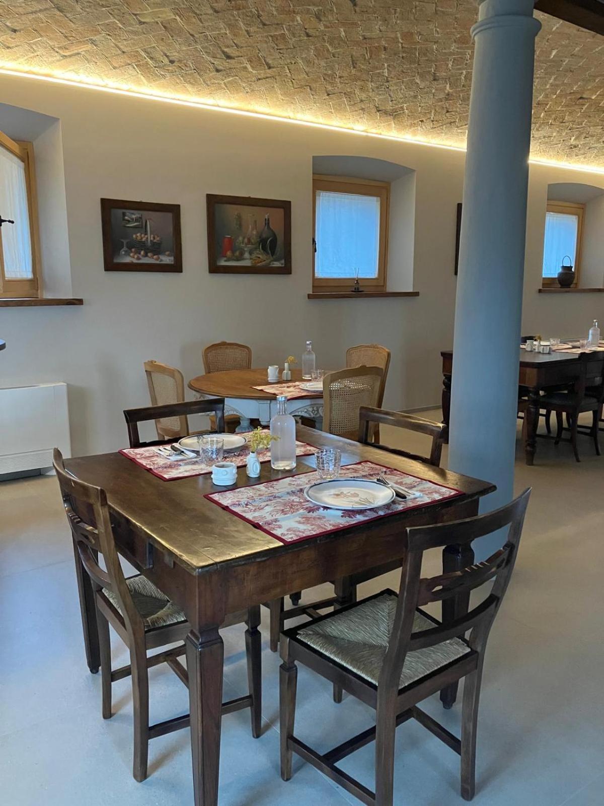 La Valle Del Re - Agriturismo Medesano Luaran gambar